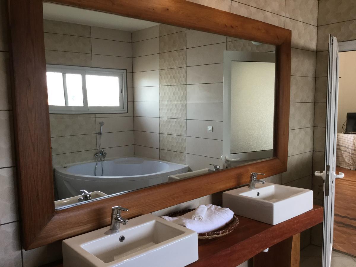 Ivato  Sahamalaza Bed & Breakfast エクステリア 写真